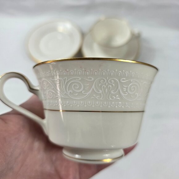 Noritake Tulane Cups & Saucers (2 Cups 4 Saucers) White Scrolls Gold Ring & Rim - Picture 4 of 15